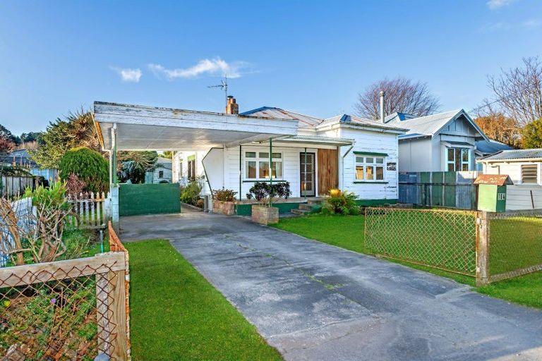 Photo of property in 104 Iranui Road, Inner Kaiti, Gisborne, 4010