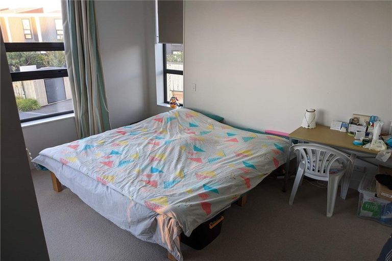 Photo of property in 28 Hastings Street, Hobsonville, Auckland, 0616