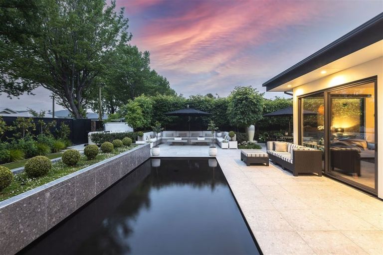 Photo of property in 416 Papanui Road, Papanui, Christchurch, 8053