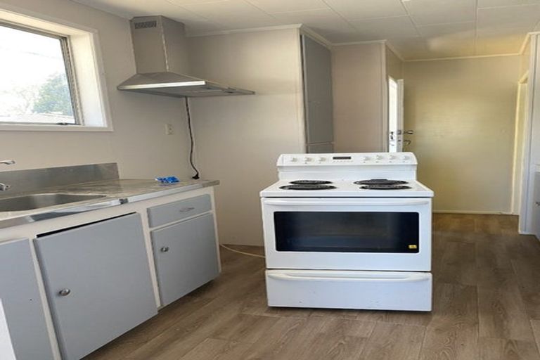 Photo of property in 31 Mckinstry Avenue, Mangere East, Auckland, 2024