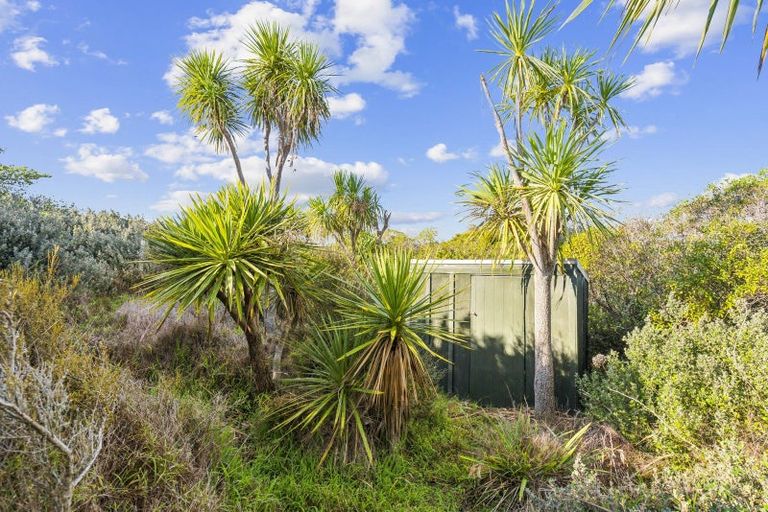 Photo of property in 12 Takahe Drive, Paraparaumu Beach, Paraparaumu, 5032