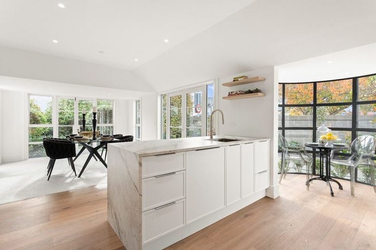 Photo of property in 17 Allister Avenue, Merivale, Christchurch, 8014