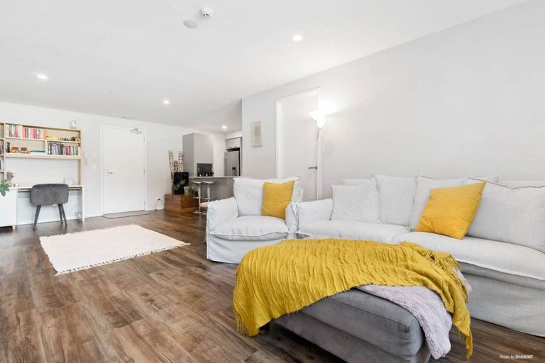 Photo of property in 209/25 Bute Road, Browns Bay, Auckland, 0630