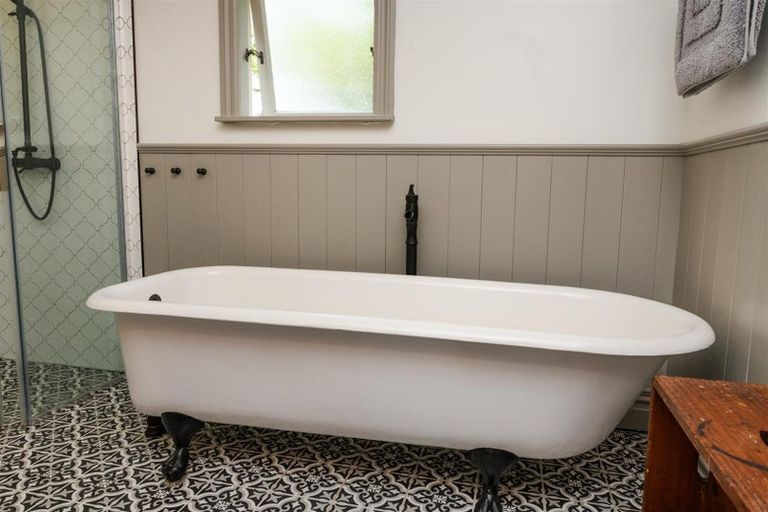 Photo of property in 93 Pukepapa Road, Marton, 4710