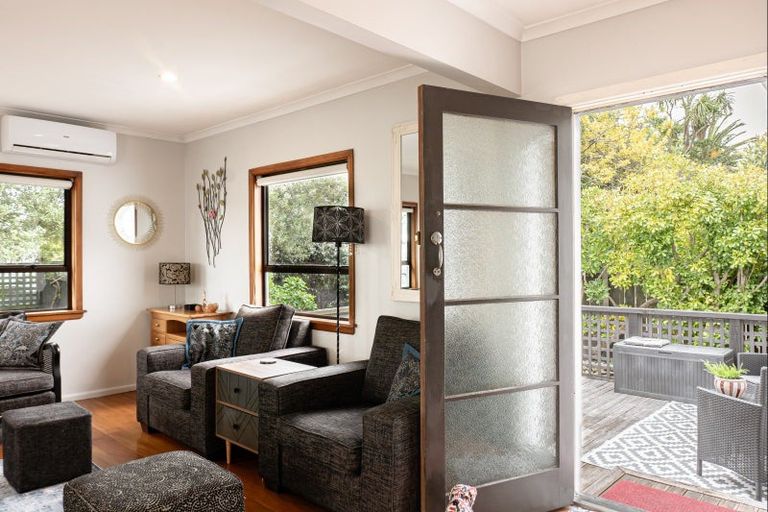 Photo of property in 207 Leo Street, Akina, Hastings, 4122