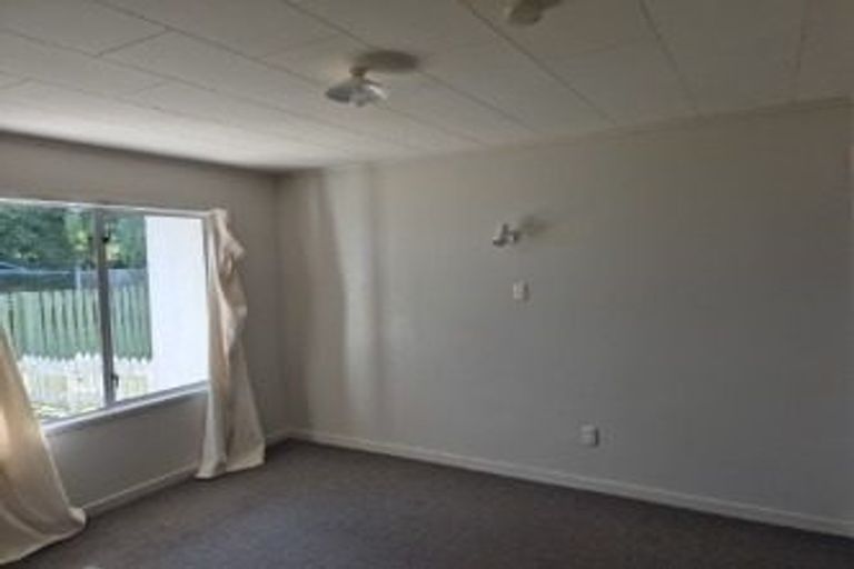 Photo of property in 18 Attlee Place, Gisborne, 4010