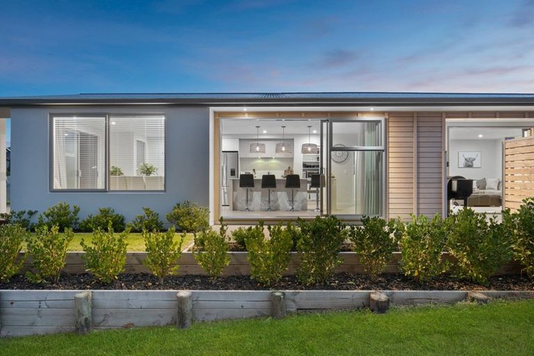 Photo of property in 15 Kiritiana Close, Pyes Pa, Tauranga, 3112