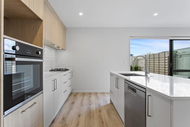 Photo of property in 79 Katikati Drive, Manurewa, Auckland, 2102