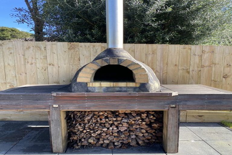 Photo of property in 14 Maru Lane, Te Kamo, Whangarei, 0112