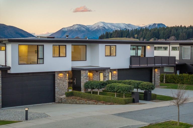 Photo of property in 14 Primary Lane, Wanaka, 9305