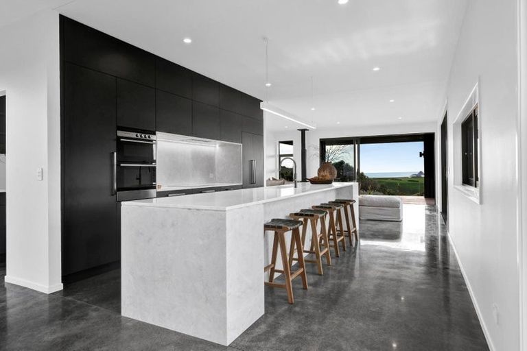Photo of property in 29 Washer Road, Omata, New Plymouth, 4374