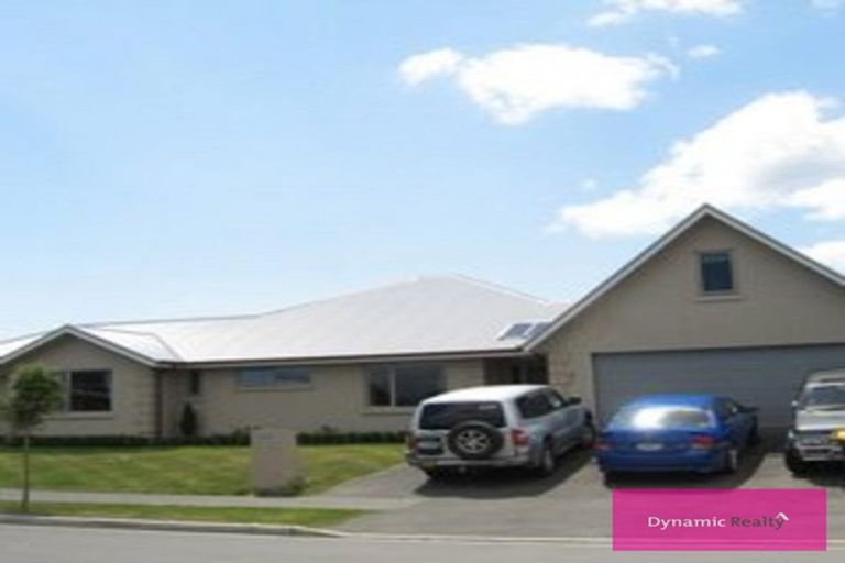 Photo of property in 32 Linkwater Way, Parklands, Christchurch, 8083