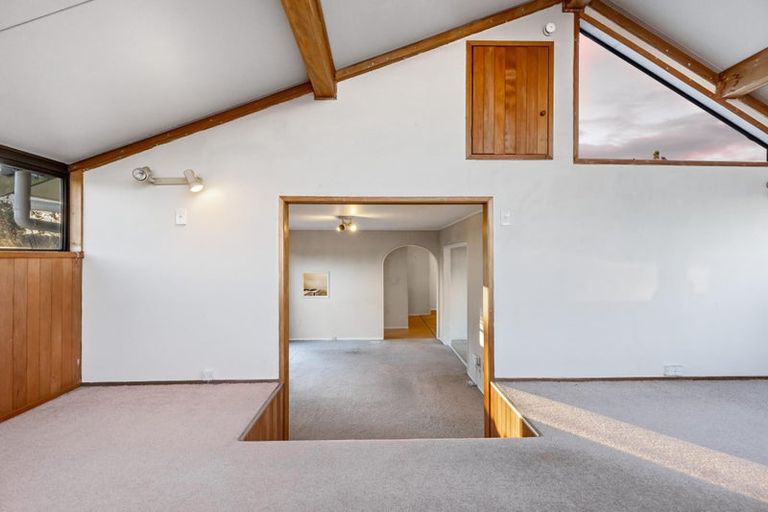 Photo of property in 40 West Harbour Drive, West Harbour, Auckland, 0618