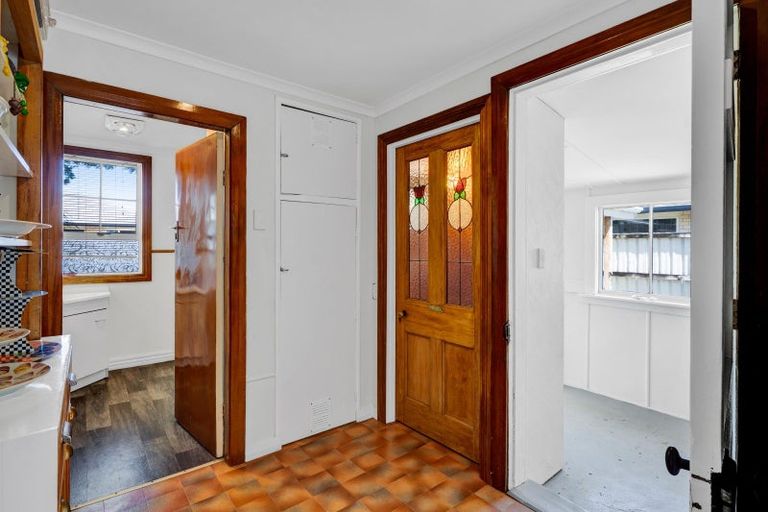 Photo of property in 22 Brown Street, Inglewood, 4330