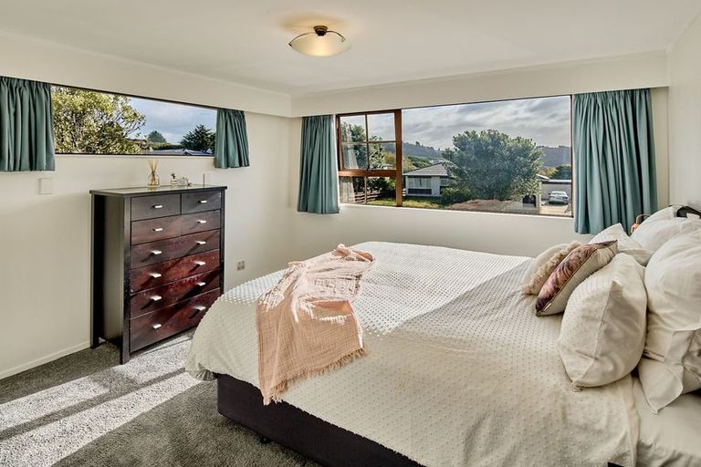 Photo of property in 9 The Sounding, Whitby, Porirua, 5024