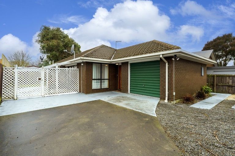 Photo of property in 1/41 Surrey Street, Linwood, Christchurch, 8062