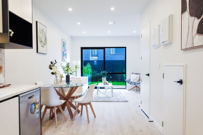 Photo of property in 50 Kiato Lane, Flat Bush, 2019