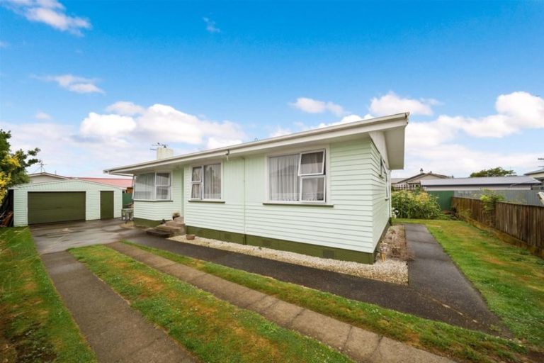 Photo of property in 20 Surrey Street, Linwood, Christchurch, 8062