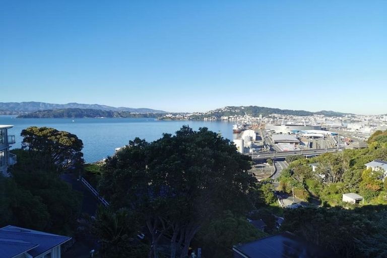 Photo of property in 102 Barnard Street, Wadestown, Wellington, 6012