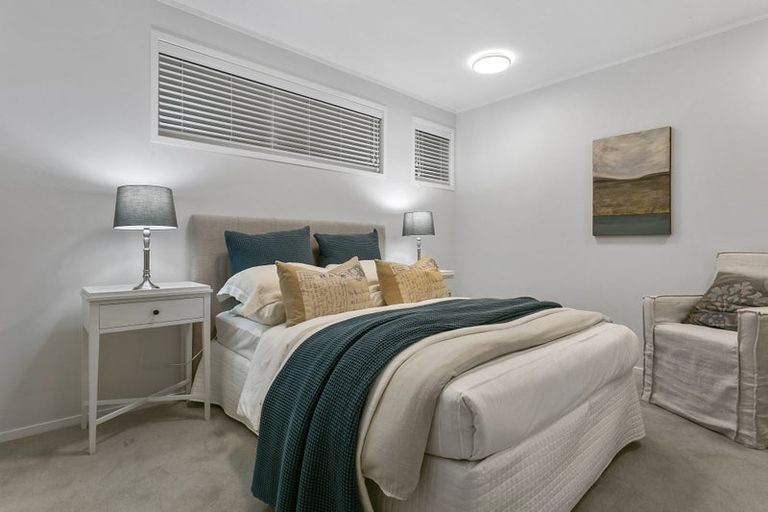 Photo of property in 10a Marama Street, Castor Bay, Auckland, 0620