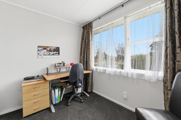 Photo of property in 11 Byron Grove, Owhata, Rotorua, 3010