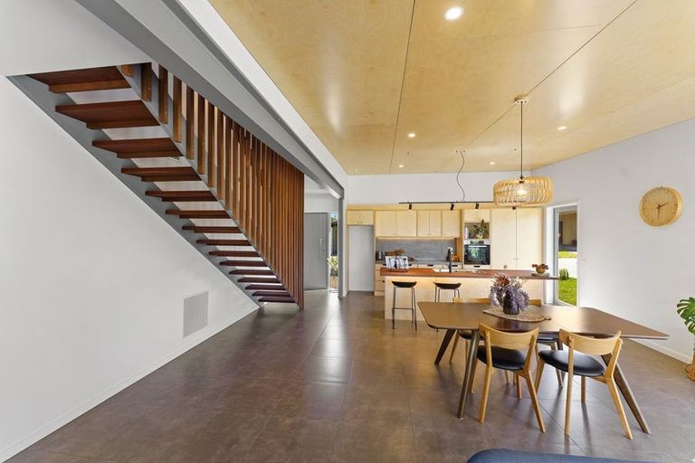 Photo of property in 4 Mirek Street, Waikanae, 5036