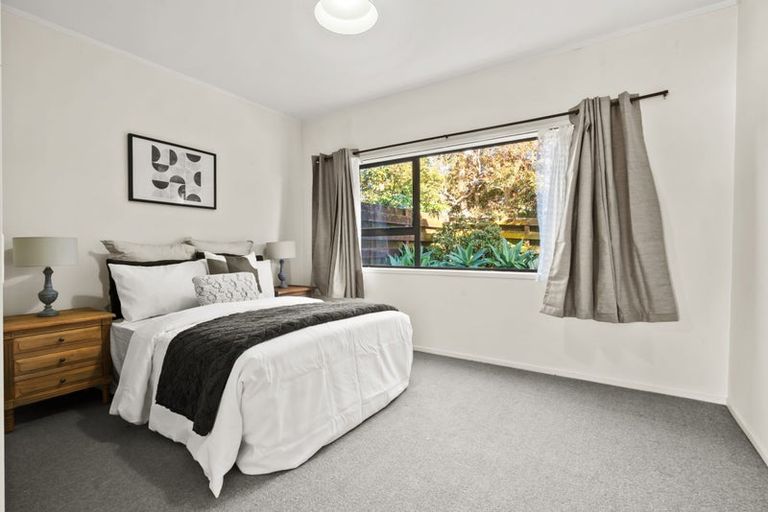 Photo of property in 2/22 Diorella Drive, Clover Park, Auckland, 2019