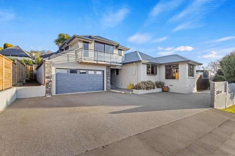 Photo of property in 2 Whaka Terrace, Huntsbury, Christchurch, 8022
