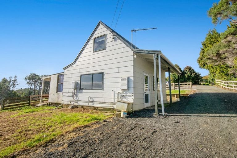 Photo of property in 236 Wishart Road, Helensville, 0875