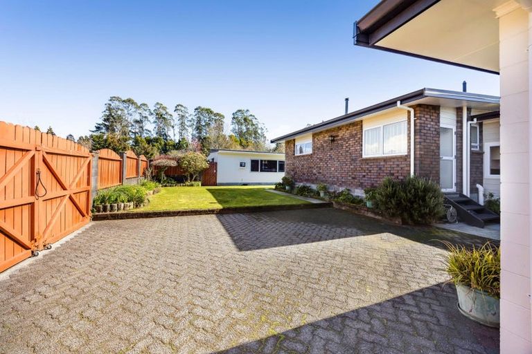 Photo of property in 29 Ngahere Street, Inglewood, 4330