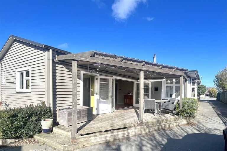 Photo of property in 73 Cornwall Street, St Albans, Christchurch, 8014