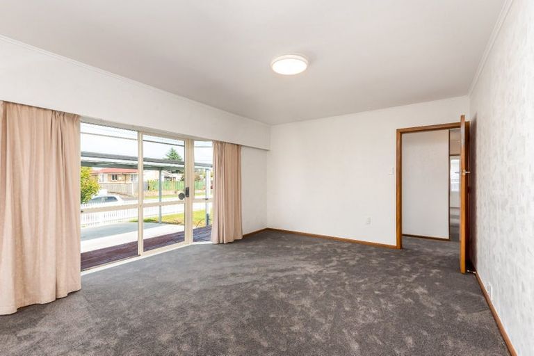 Photo of property in 24 Dalesford Street, Silverdale, Hamilton, 3216