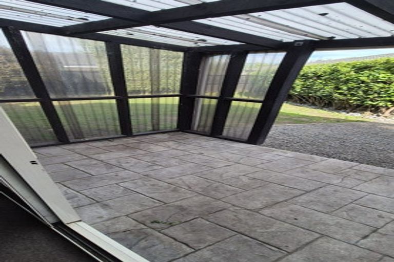 Photo of property in 28 Kirsten Place, Parklands, Christchurch, 8083