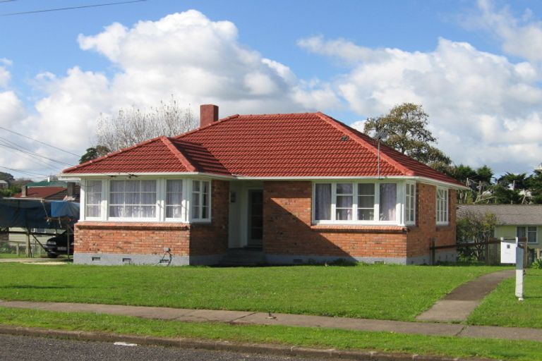 Photo of property in 13 Guthrey Place, Otara, Auckland, 2023