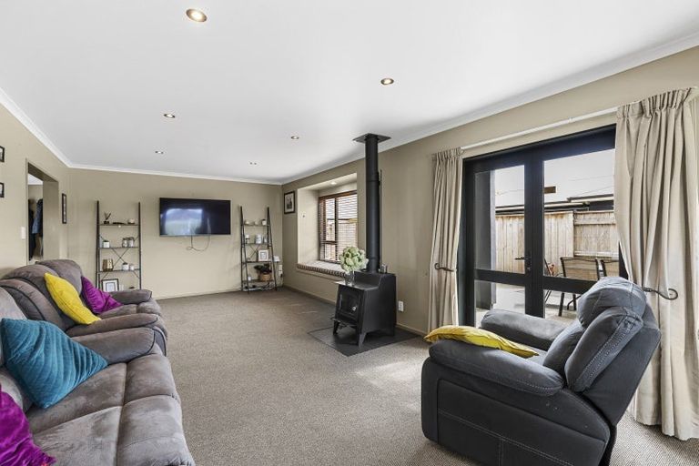 Photo of property in 9 Virginia Grove, Milson, Palmerston North, 4414