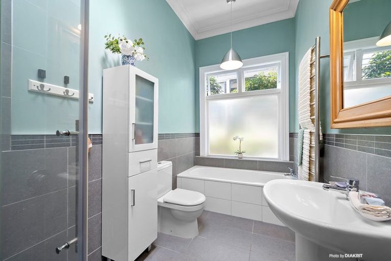 Photo of property in 100 Coromandel Street, Newtown, Wellington, 6021