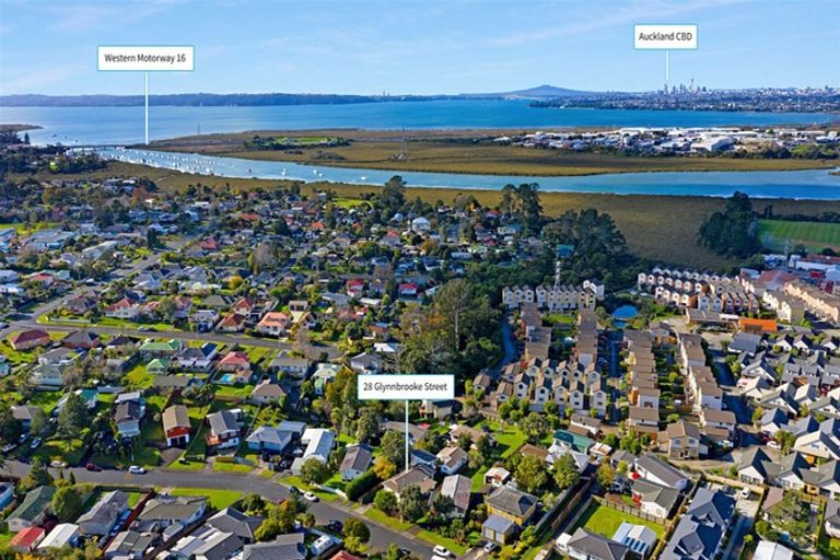 Photo of property in 28 Glynnbrooke Street, Te Atatu South, Auckland, 0610