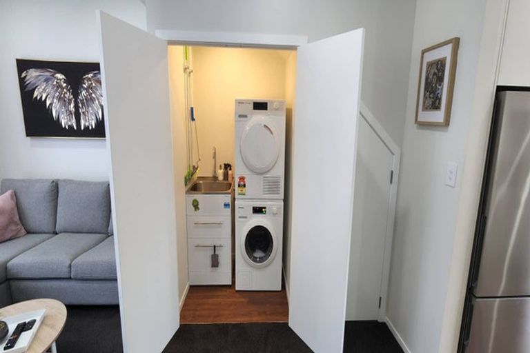 Photo of property in 11 Josland Lane, Wallaceville, Upper Hutt, 5018