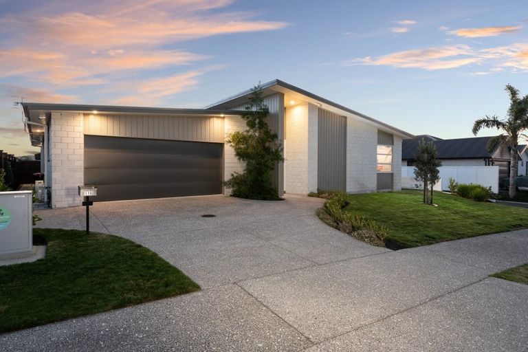Photo of property in 116 Palm Springs Boulevard, Papamoa Beach, Papamoa, 3118