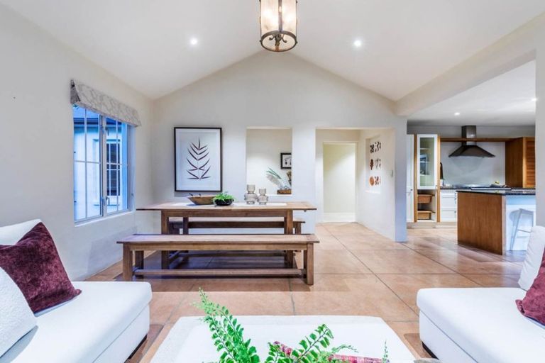 Photo of property in 10 Landing Drive, Albany, Auckland, 0632