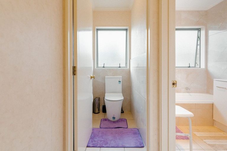 Photo of property in 9 Hawkley Close, Flat Bush, Auckland, 2019