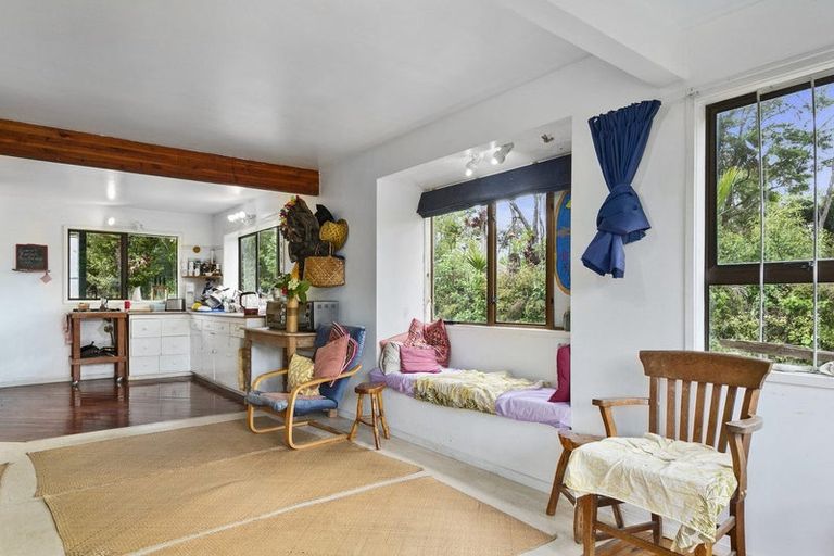 Photo of property in 131 Colwill Road, Massey, Auckland, 0614