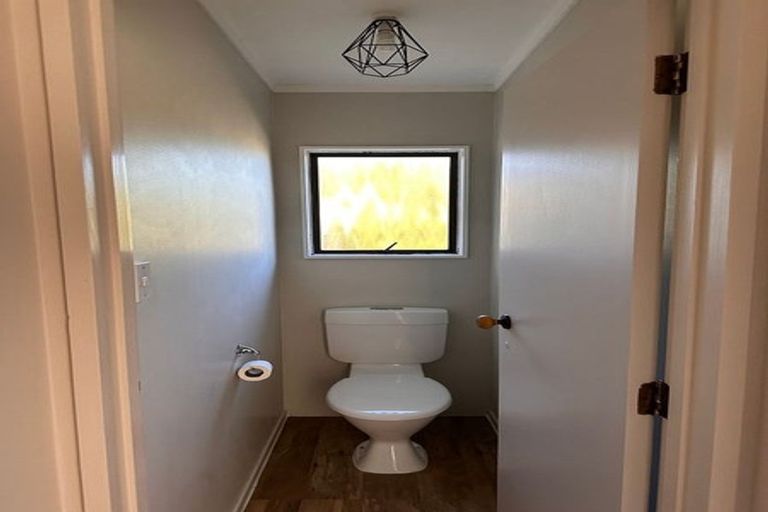 Photo of property in 1 Perry Crescent, Greenmeadows, Napier, 4112