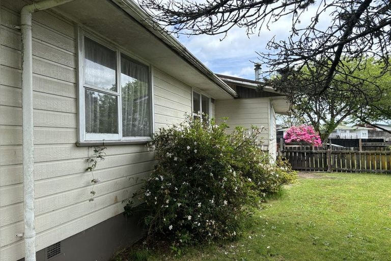 Photo of property in 5 Chartwell Drive, Tokoroa, 3420