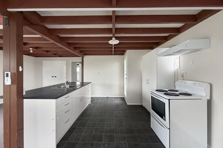 Photo of property in 84b Manuka Street, Castlecliff, Whanganui, 4501