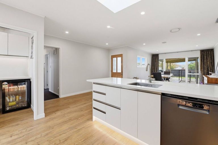 Photo of property in 11 Byron Grove, Owhata, Rotorua, 3010