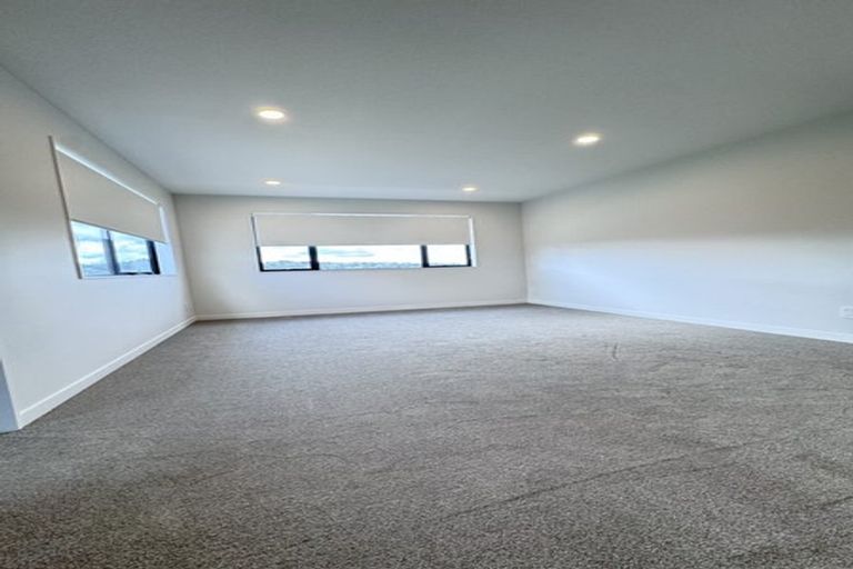 Photo of property in 153 Kowhai Road, Orewa, 0931