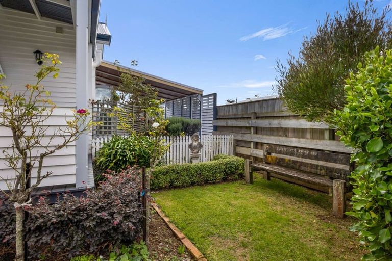 Photo of property in 173 Waihi Road, Hawera, 4610