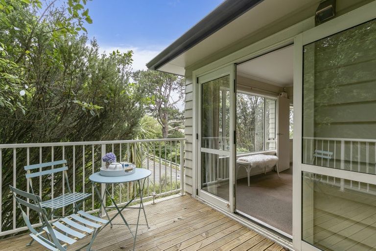 Photo of property in 1a Paisley Terrace, Karori, Wellington, 6012