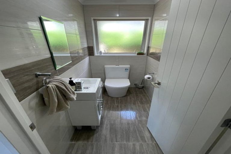 Photo of property in 5 Alloway Street, Westgate, Auckland, 0614